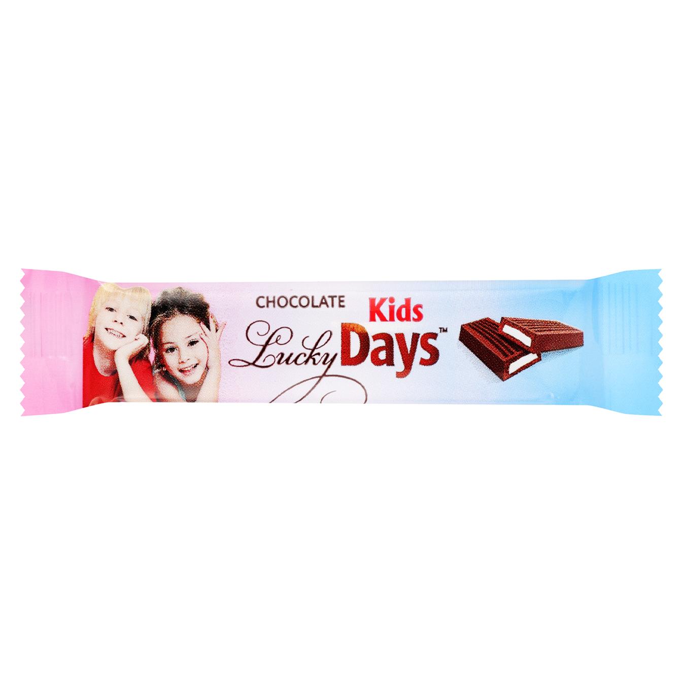 Шоколад молочний Lucky Days з молочною начинкою 12,5г — фото продукту