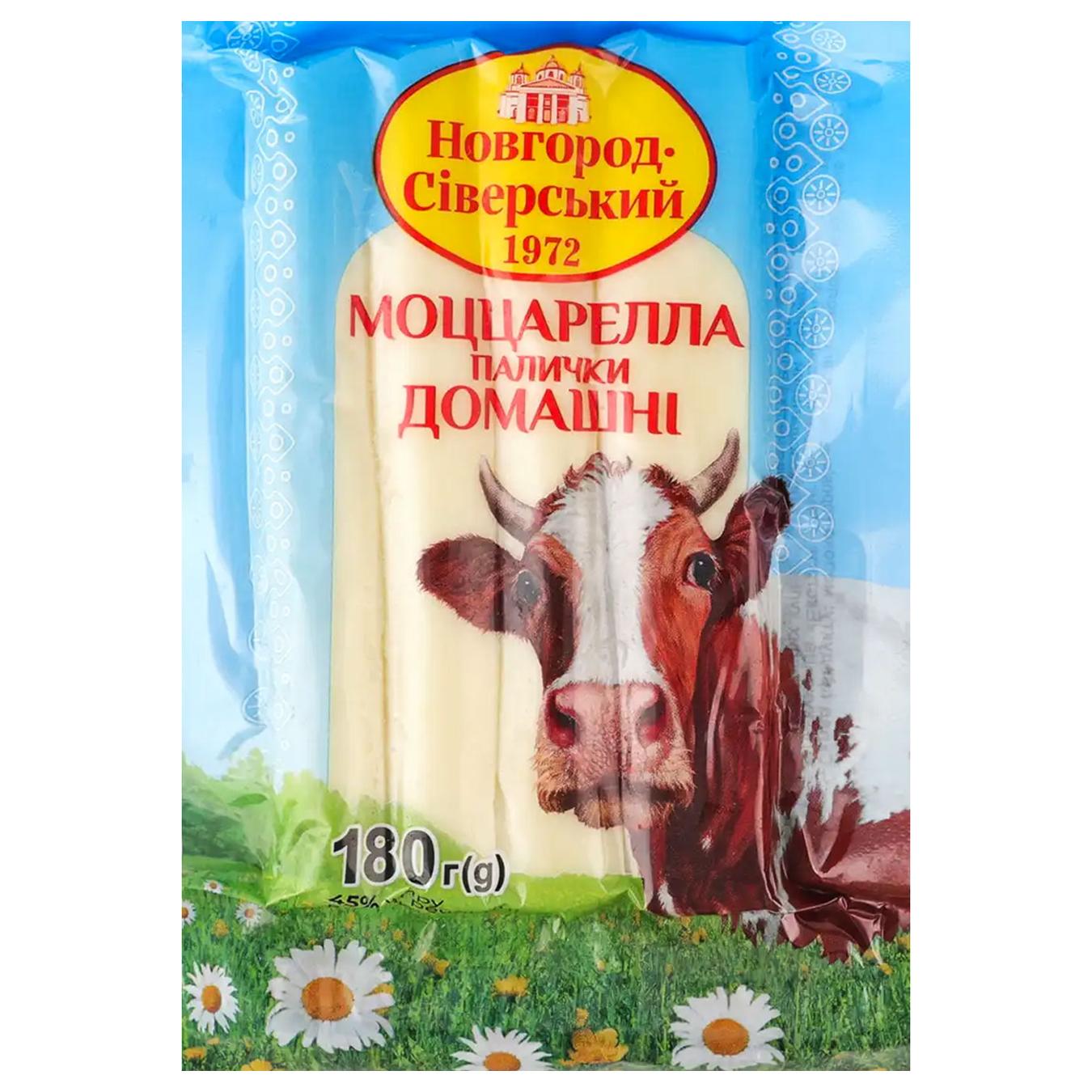 Сир Новгород-Сіверський Моцарелла палички вакуумная упаковка 45% 180г — фото продукту