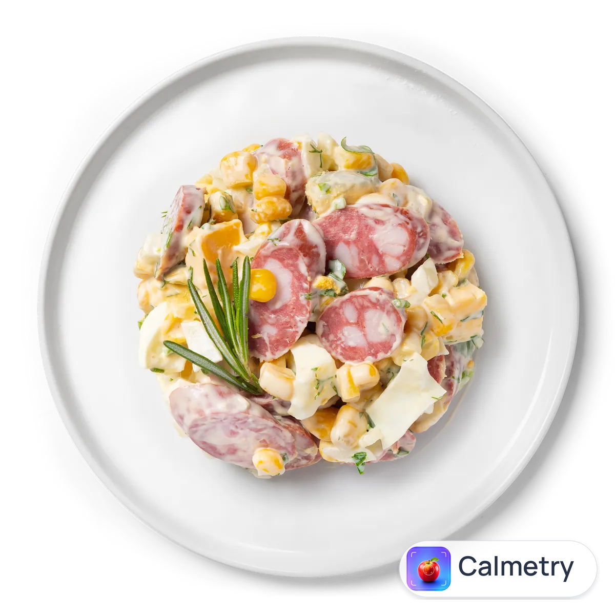 Салат з ковбасками по-мисливськи та яйцями