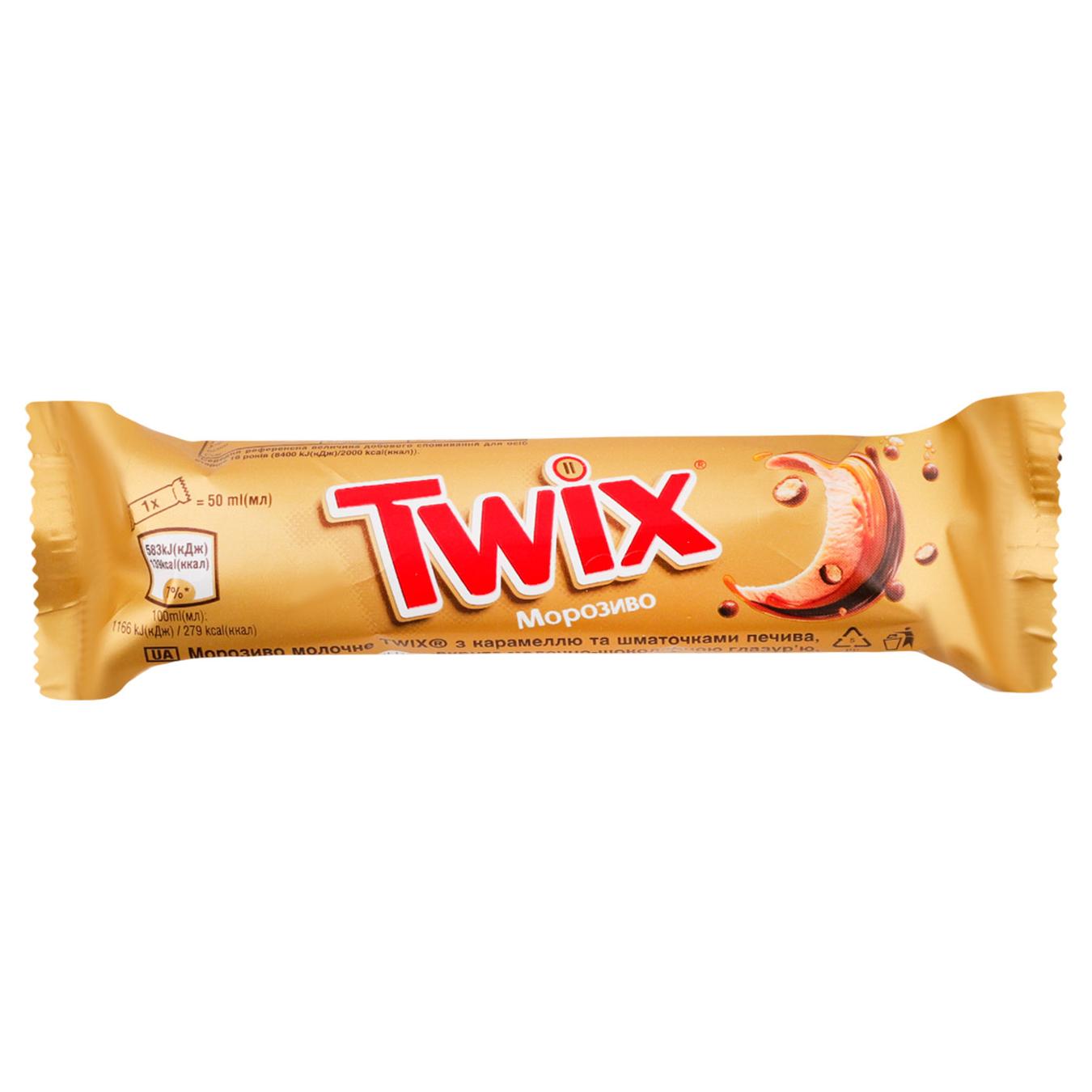 Морозиво Twix з карамеллю та шматочками печива 40г — фото продукту