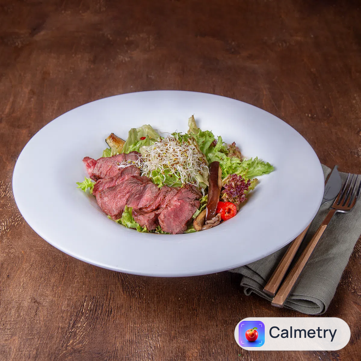 Салат із телятиною 250г