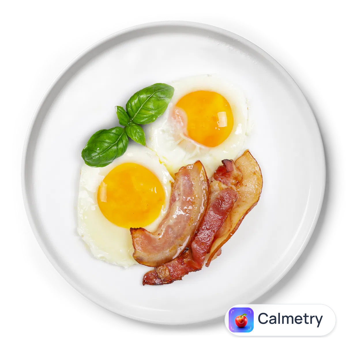 Яєчня з сосисками та беконом