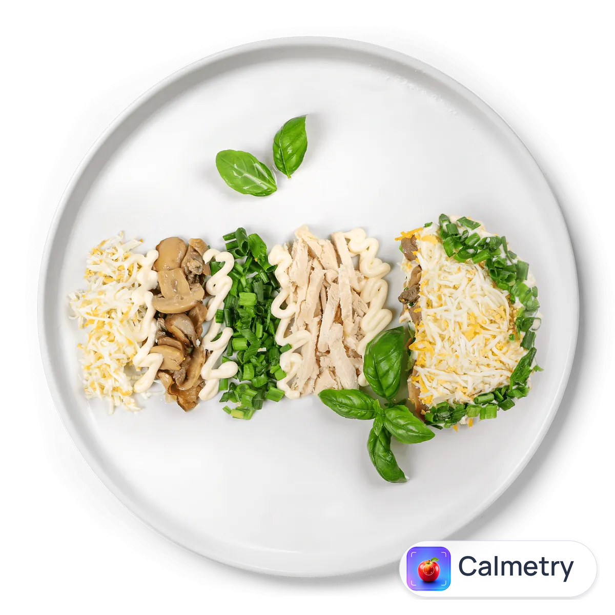 Салат з курячим філе яйцями та печерицями