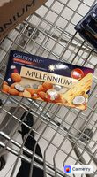 Білий шоколад з мигдалем і кокосом — фото продукту